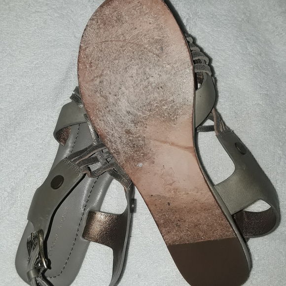 Cynthia Vincent | Weaved Braided Grey Silver Leather Sandals Size 7.5 Women's - Picture 12 of 12